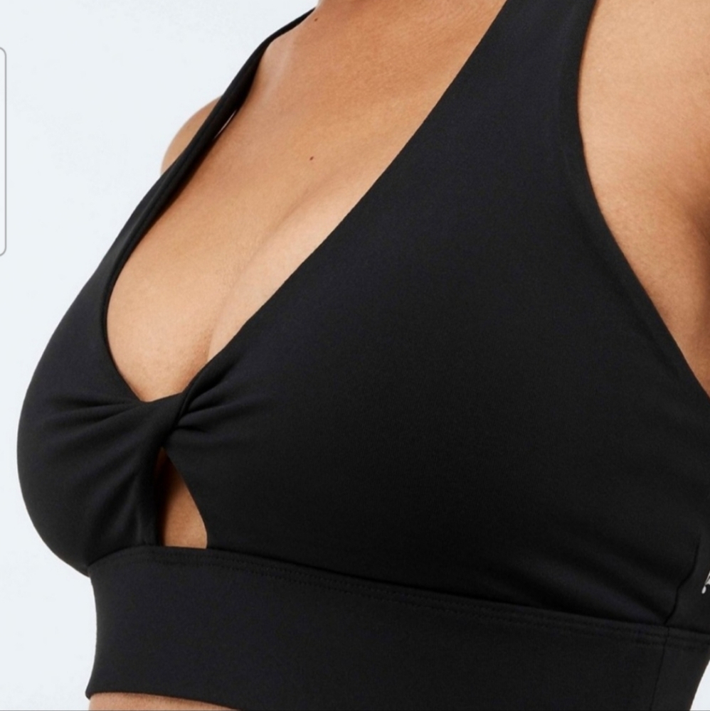 Fabletics Black Oasis Bra - Picture 2 of 10